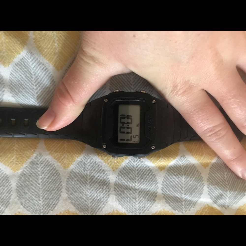 Women’s black freestyle shark watch
